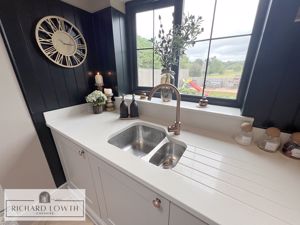 Open Plan Kitchen- click for photo gallery